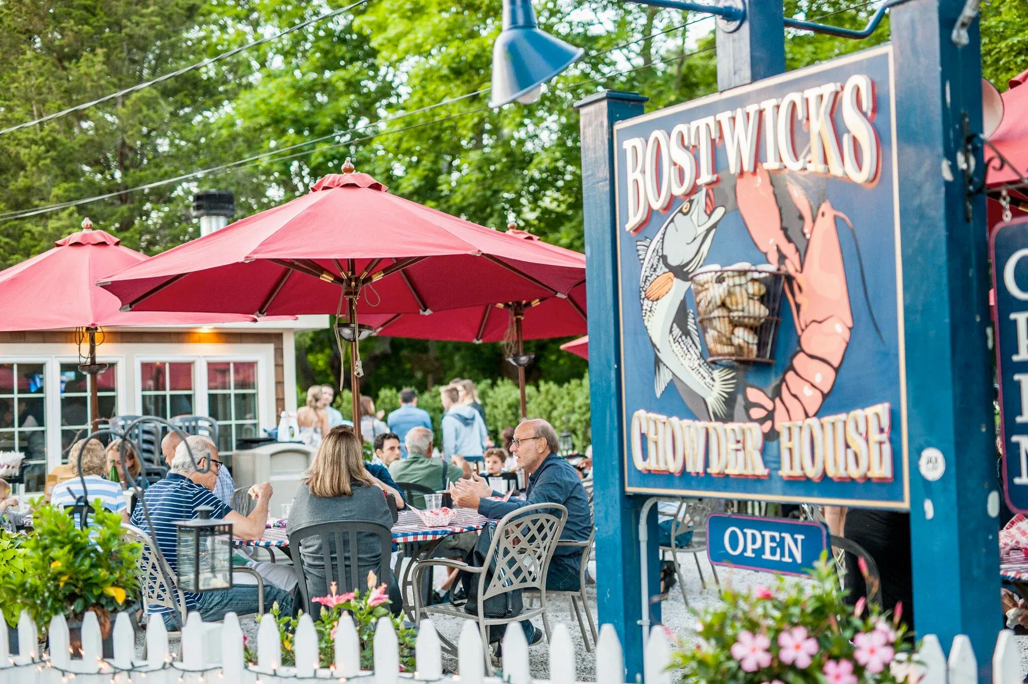 bostwick's chowder house Hamptons NY Guide
