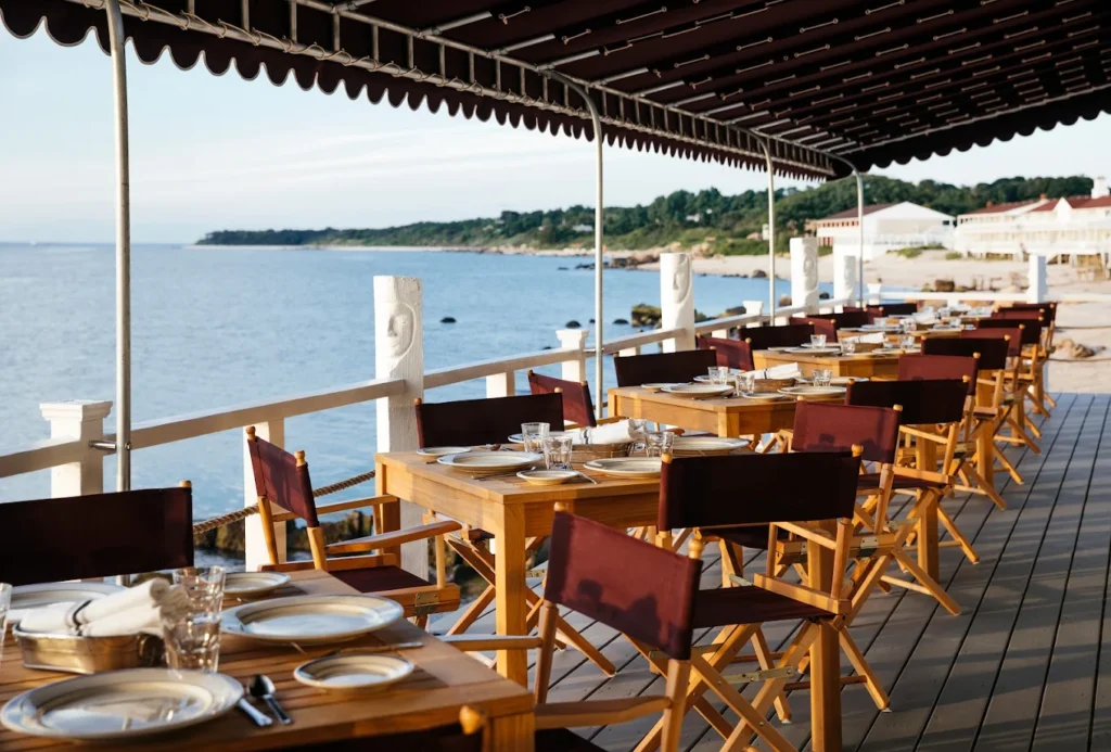 The Halyard Restaurant North Fork Guide